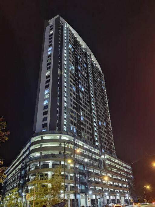 Jq Sea & Sunset View, 25th Floor, Swimming Pool, Bymgsabah Kota Kinabalu