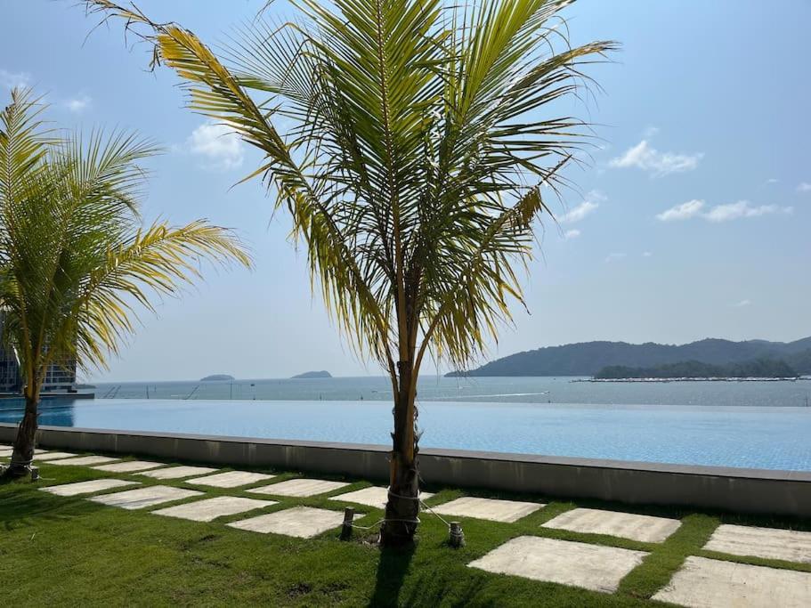 Apartemen Jq Sea & Sunset View, 25th Floor, Swimming Pool, Bymgsabah