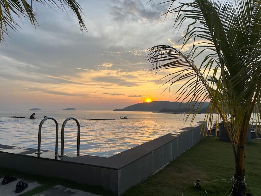 Jq Sea & Sunset View, 25th Floor, Swimming Pool, Bymgsabah *