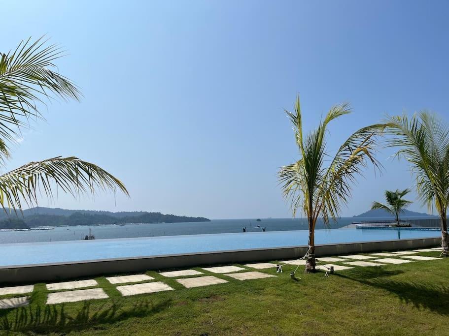 Jq Sea & Sunset View, 25th Floor, Swimming Pool, Bymgsabah Kota Kinabalu