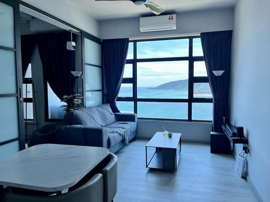 Jq Sea & Sunset View, 25th Floor, Swimming Pool, Bymgsabah