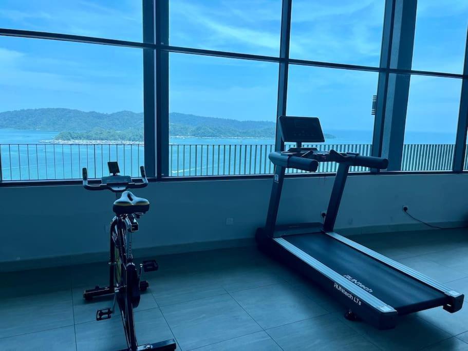 Jq Sea & Sunset View, 25th Floor, Swimming Pool, Bymgsabah * Kota Kinabalu